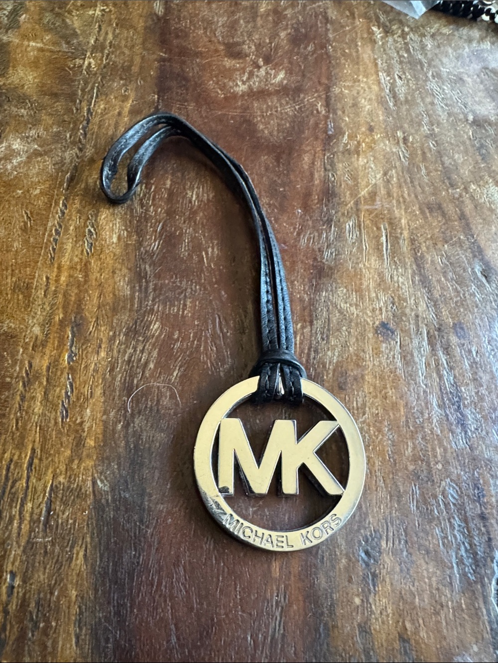 Michael Kors silver-Tone Circle Logo Medallion Bag Charm